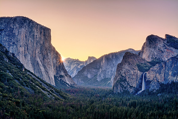 Tunnel View