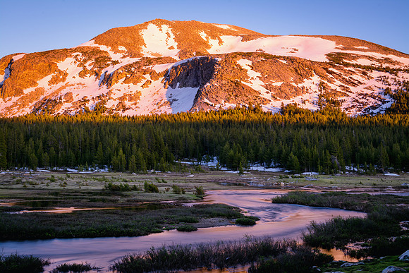 Alpenglow on Mammoth Peak